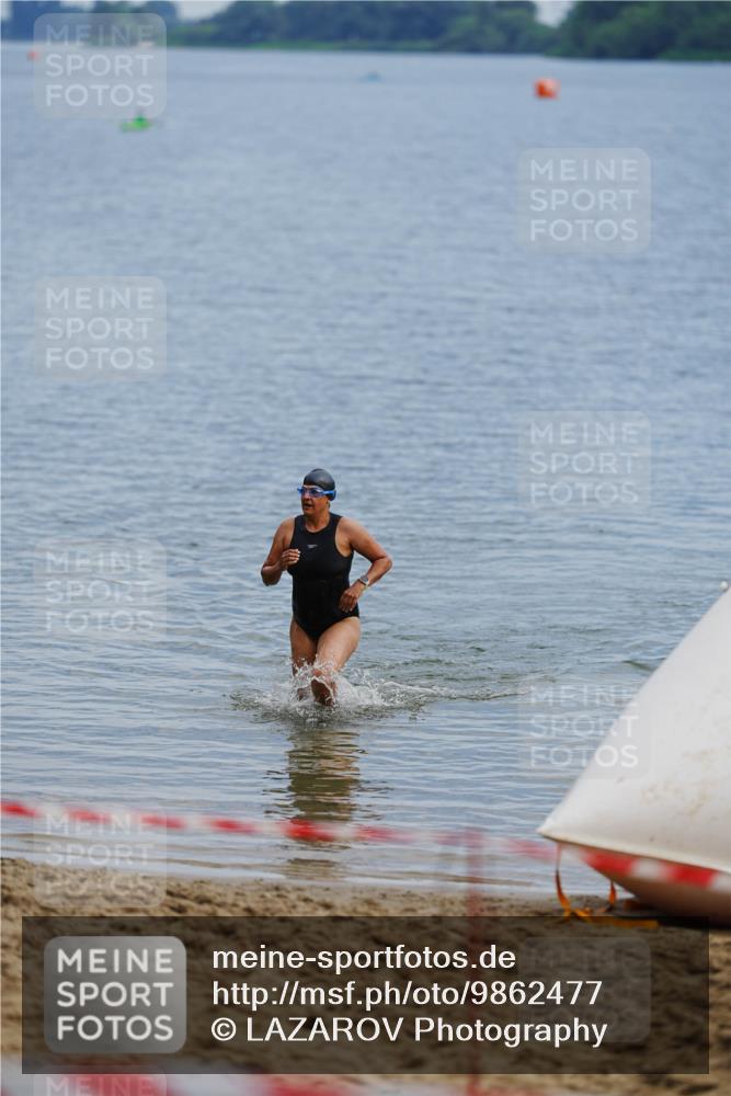 21.06.2026 - 29. Vierlanden-Triathlon LAZAROV Photography http://msf.ph/oto/9862477 21.06.2026 09:24:15 Schwimmen  meine-sportfotos.de