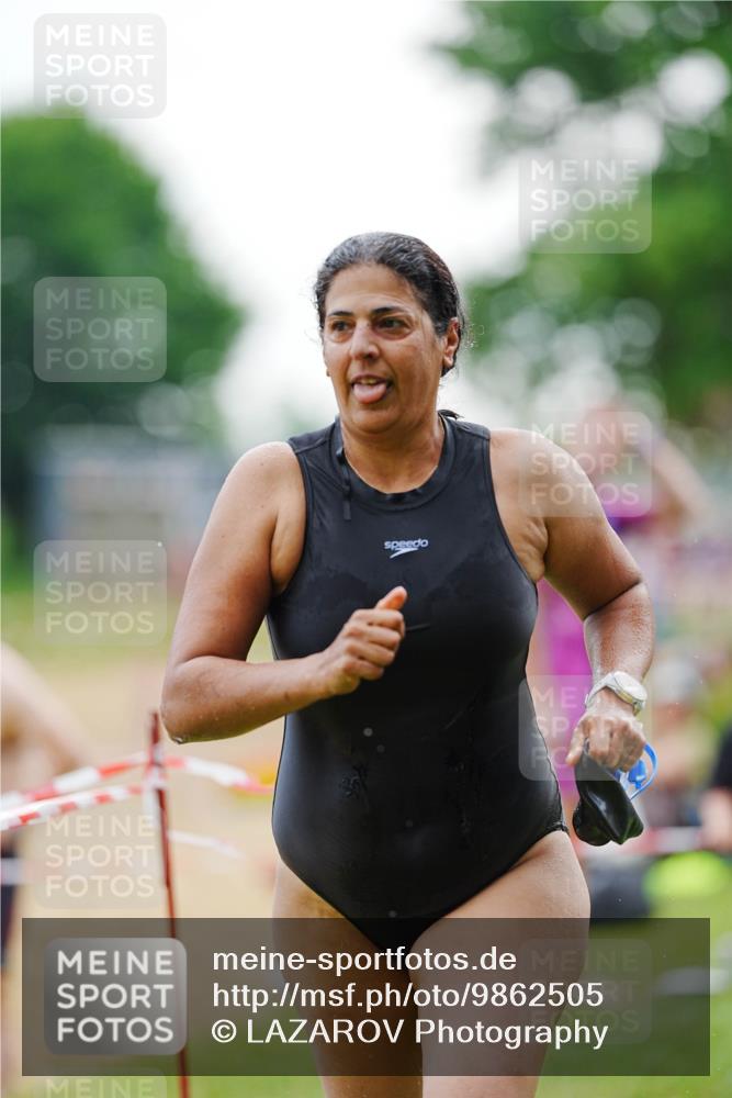 21.06.2026 - 29. Vierlanden-Triathlon LAZAROV Photography http://msf.ph/oto/9862505 21.06.2026 09:24:28 Schwimmen 256 meine-sportfotos.de