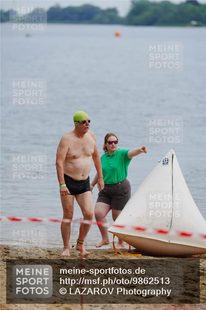 21.06.2026 - 29. Vierlanden-Triathlon LAZAROV Photography http://msf.ph/oto/9862513 21.06.2026 09:28:35 Schwimmen  meine-sportfotos.de
