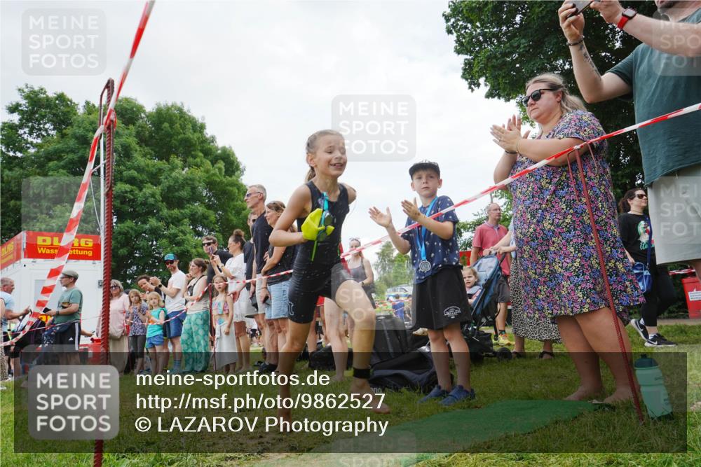 21.06.2026 - 29. Vierlanden-Triathlon LAZAROV Photography http://msf.ph/oto/9862527 21.06.2026 14:49:20 Schwimmen  meine-sportfotos.de