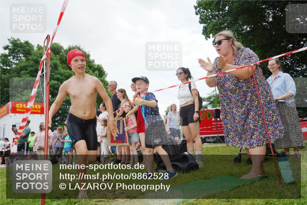 21.06.2026 - 29. Vierlanden-Triathlon LAZAROV Photography http://msf.ph/oto/9862528 21.06.2026 14:49:37 Schwimmen  meine-sportfotos.de