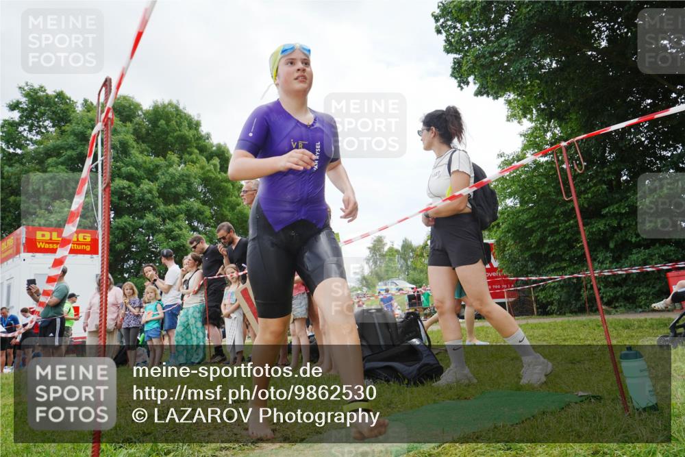 21.06.2026 - 29. Vierlanden-Triathlon LAZAROV Photography http://msf.ph/oto/9862530 21.06.2026 14:49:44 Schwimmen  meine-sportfotos.de