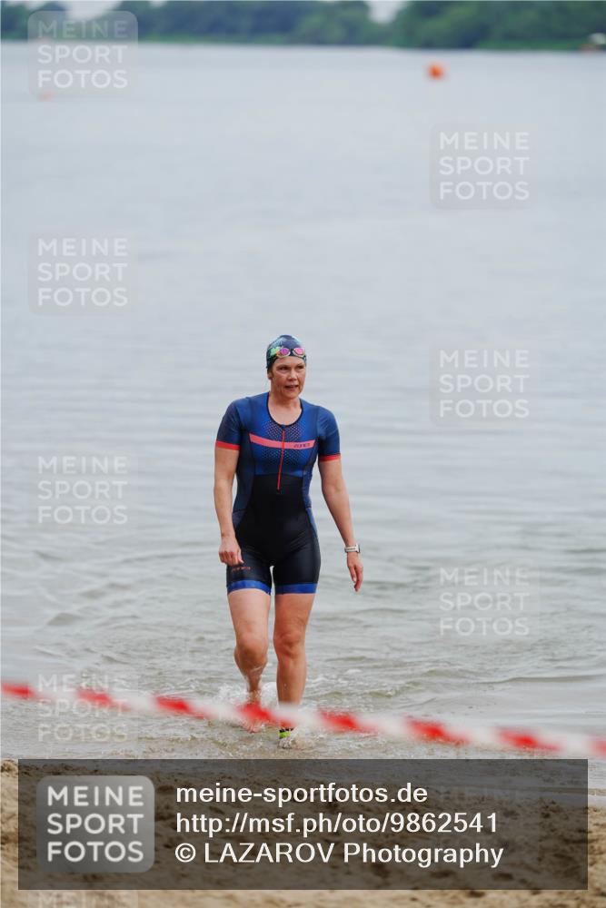 21.06.2026 - 29. Vierlanden-Triathlon LAZAROV Photography http://msf.ph/oto/9862541 21.06.2026 09:36:05 Schwimmen  meine-sportfotos.de