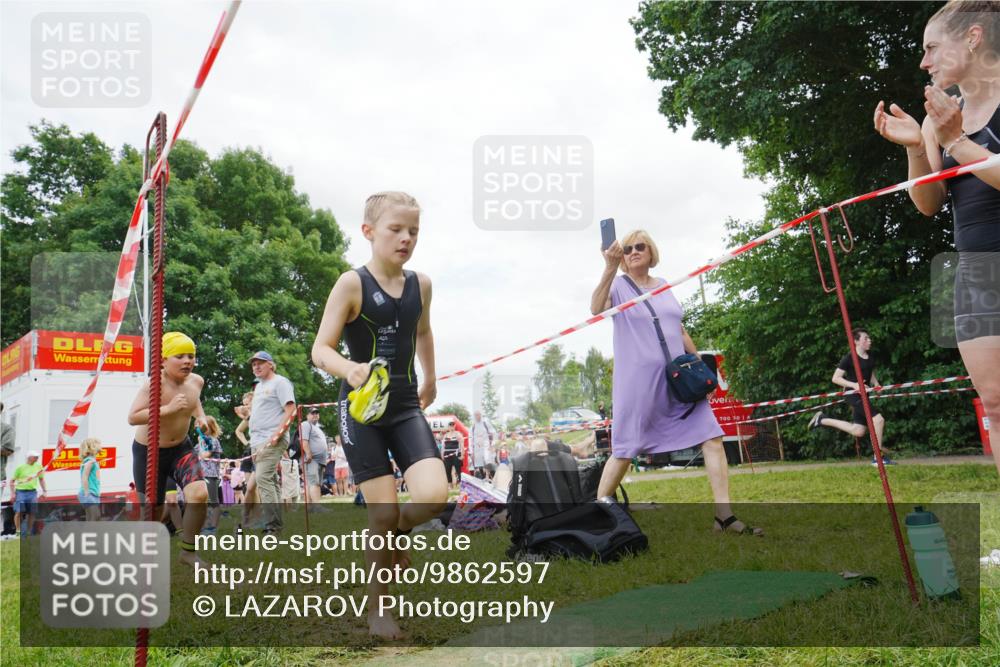 21.06.2026 - 29. Vierlanden-Triathlon LAZAROV Photography http://msf.ph/oto/9862597 21.06.2026 15:02:08 Schwimmen  meine-sportfotos.de