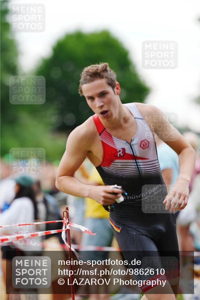 21.06.2026 - 29. Vierlanden-Triathlon LAZAROV Photography http://msf.ph/oto/9862610 21.06.2026 09:54:19 Schwimmen 311, 335, 378, 382 meine-sportfotos.de