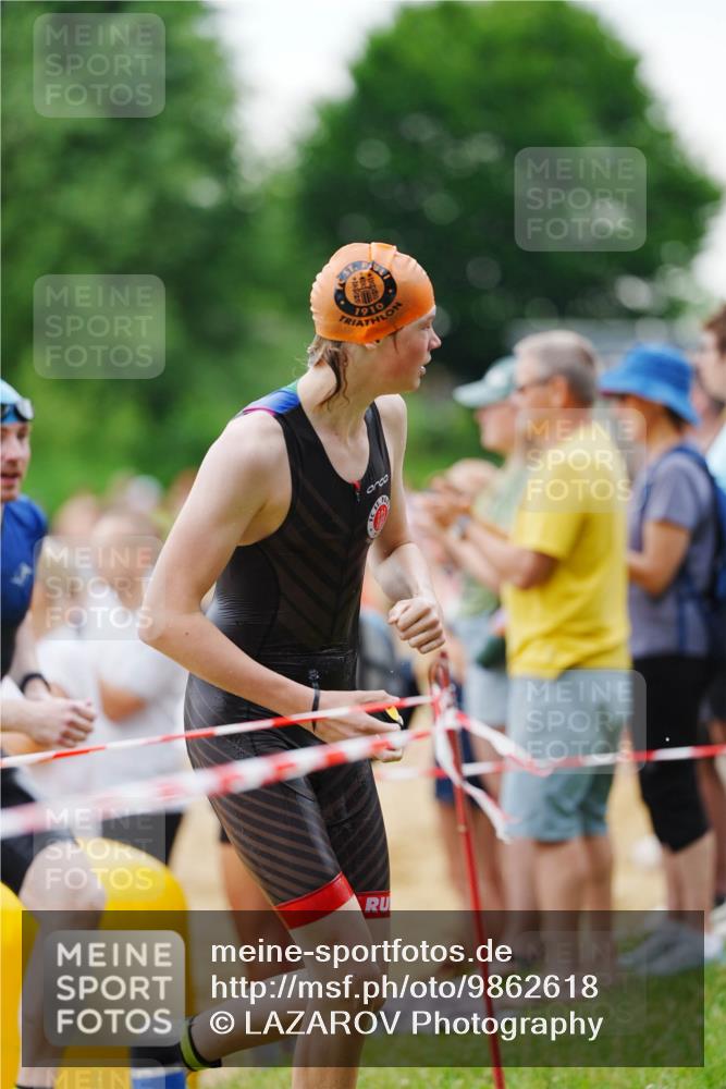 21.06.2026 - 29. Vierlanden-Triathlon LAZAROV Photography http://msf.ph/oto/9862618 21.06.2026 09:55:09 Schwimmen 324, 337, 350, 362, 367, 379 meine-sportfotos.de