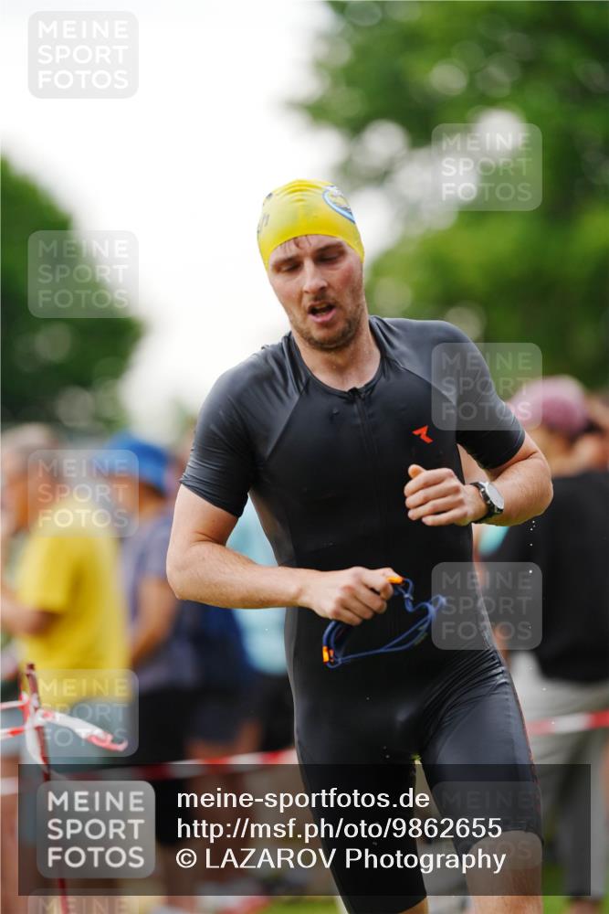 21.06.2026 - 29. Vierlanden-Triathlon LAZAROV Photography http://msf.ph/oto/9862655 21.06.2026 09:56:28 Schwimmen 308, 332, 354 meine-sportfotos.de