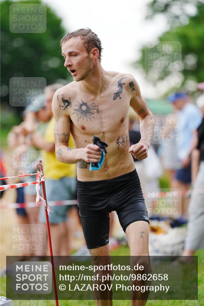 21.06.2026 - 29. Vierlanden-Triathlon LAZAROV Photography http://msf.ph/oto/9862658 21.06.2026 09:56:36 Schwimmen 306, 354, 365 meine-sportfotos.de