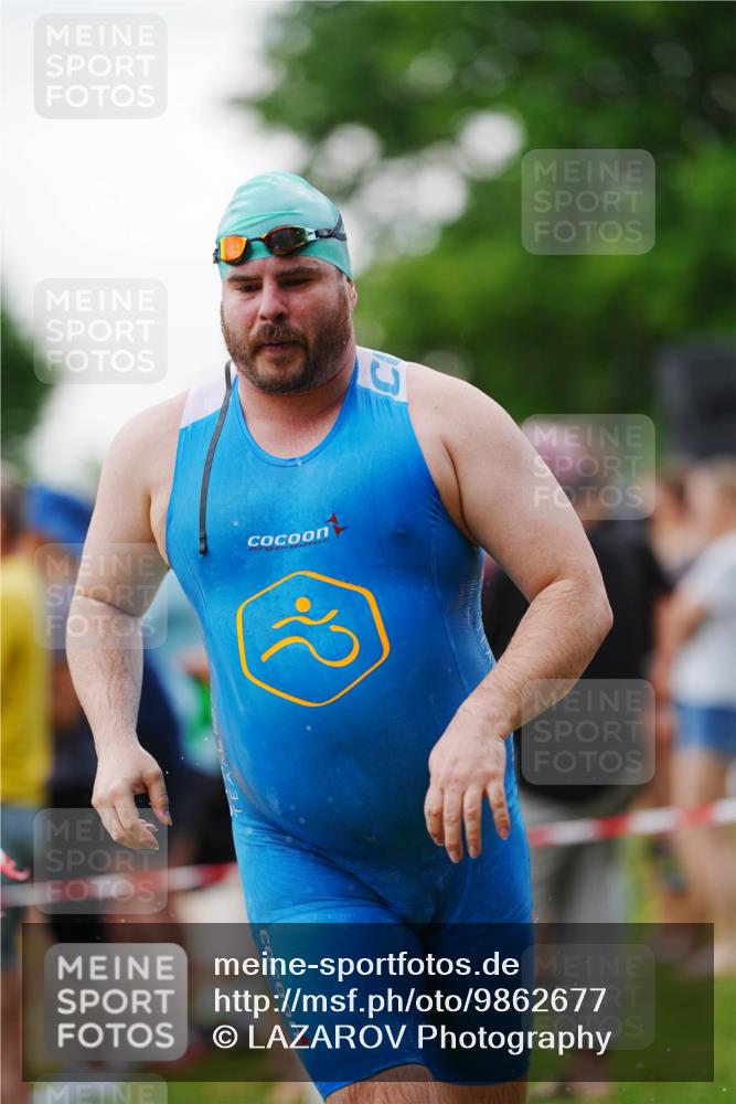 21.06.2026 - 29. Vierlanden-Triathlon LAZAROV Photography http://msf.ph/oto/9862677 21.06.2026 09:57:19 Schwimmen 326, 344 meine-sportfotos.de