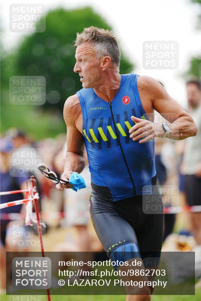 21.06.2026 - 29. Vierlanden-Triathlon LAZAROV Photography http://msf.ph/oto/9862703 21.06.2026 10:03:35 Schwimmen 437 meine-sportfotos.de