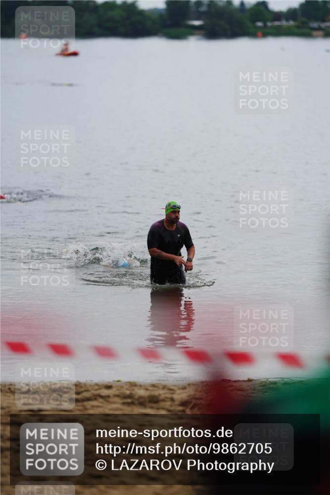21.06.2026 - 29. Vierlanden-Triathlon LAZAROV Photography http://msf.ph/oto/9862705 21.06.2026 10:04:04 Schwimmen  meine-sportfotos.de
