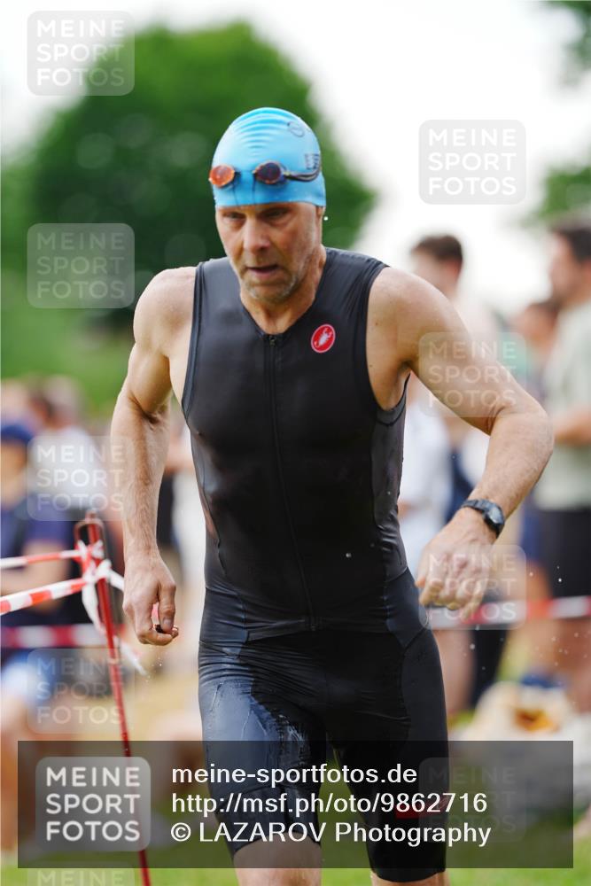 21.06.2026 - 29. Vierlanden-Triathlon LAZAROV Photography http://msf.ph/oto/9862716 21.06.2026 10:04:19 Schwimmen 420, 440, 454 meine-sportfotos.de