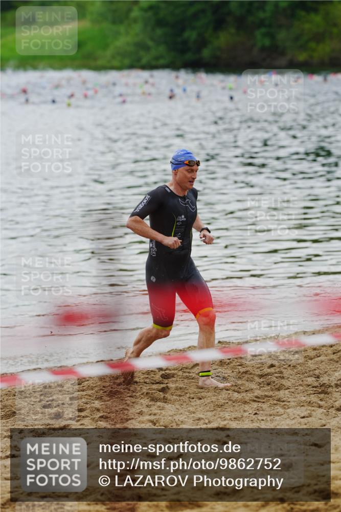 21.06.2026 - 29. Vierlanden-Triathlon LAZAROV Photography http://msf.ph/oto/9862752 21.06.2026 10:06:13 Schwimmen 444, 464 meine-sportfotos.de