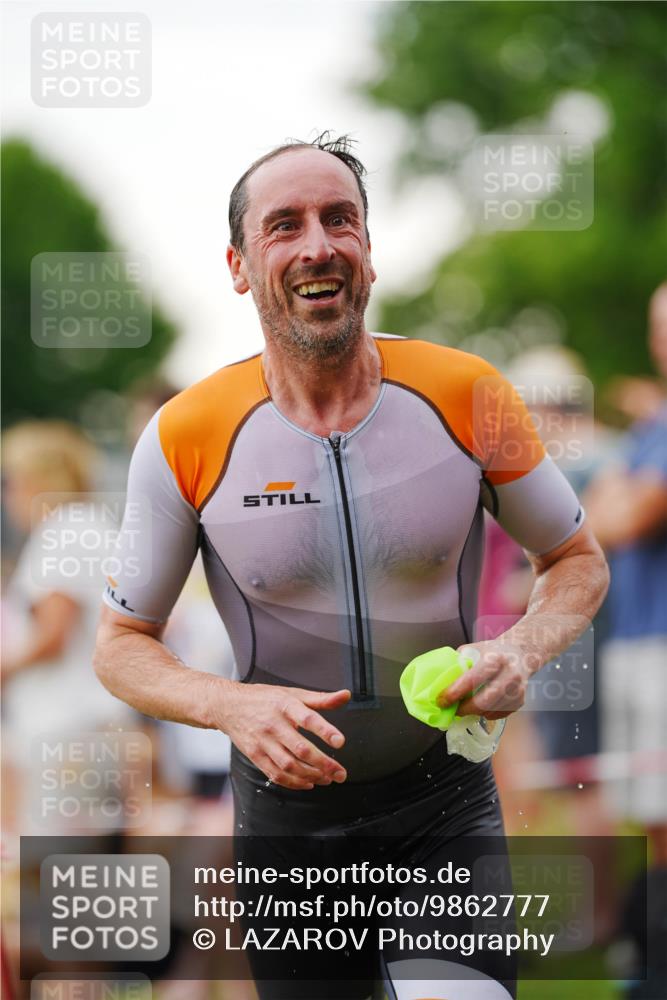 21.06.2026 - 29. Vierlanden-Triathlon LAZAROV Photography http://msf.ph/oto/9862777 21.06.2026 10:06:35 Schwimmen 397, 410, 438, 458, 467 meine-sportfotos.de