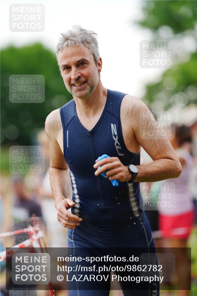 21.06.2026 - 29. Vierlanden-Triathlon LAZAROV Photography http://msf.ph/oto/9862782 21.06.2026 10:06:45 Schwimmen 394, 397, 410, 417, 443, 447 meine-sportfotos.de