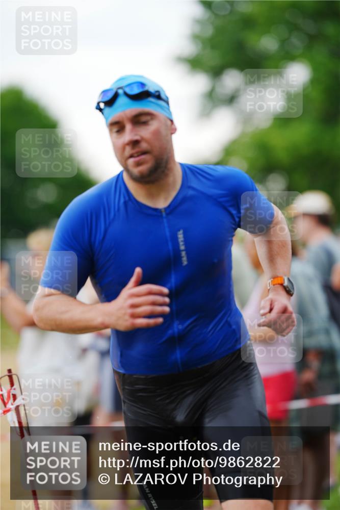21.06.2026 - 29. Vierlanden-Triathlon LAZAROV Photography http://msf.ph/oto/9862822 21.06.2026 10:08:05 Schwimmen 393, 449, 459, 471, 473, 478 meine-sportfotos.de