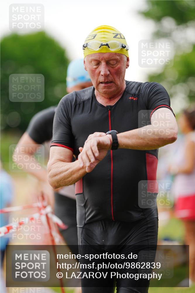 21.06.2026 - 29. Vierlanden-Triathlon LAZAROV Photography http://msf.ph/oto/9862839 21.06.2026 10:08:30 Schwimmen 403, 419, 432, 446, 476, 477, 1356 meine-sportfotos.de
