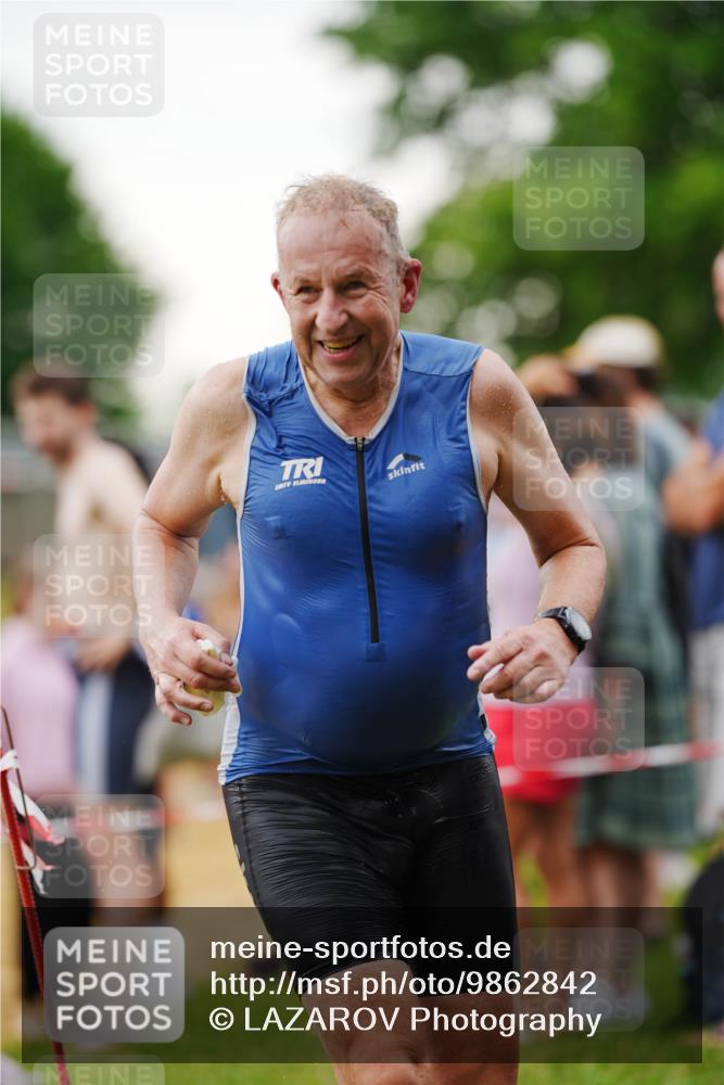 21.06.2026 - 29. Vierlanden-Triathlon LAZAROV Photography http://msf.ph/oto/9862842 21.06.2026 10:08:34 Schwimmen 403, 418, 419, 422, 432, 446, 476, 477, 1356 meine-sportfotos.de