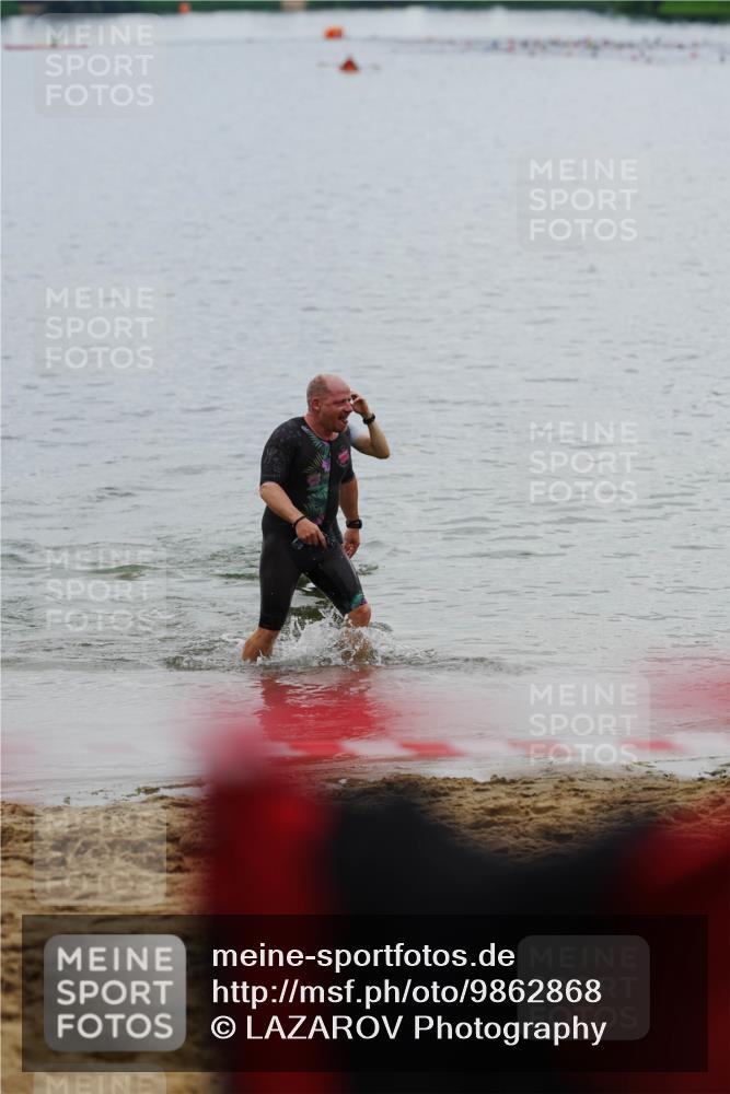 21.06.2026 - 29. Vierlanden-Triathlon LAZAROV Photography http://msf.ph/oto/9862868 21.06.2026 10:09:10 Schwimmen  meine-sportfotos.de