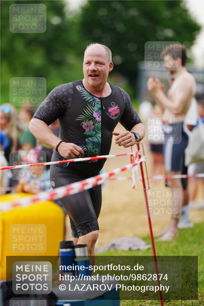 21.06.2026 - 29. Vierlanden-Triathlon LAZAROV Photography http://msf.ph/oto/9862874 21.06.2026 10:09:21 Schwimmen 406, 435, 439, 470 meine-sportfotos.de