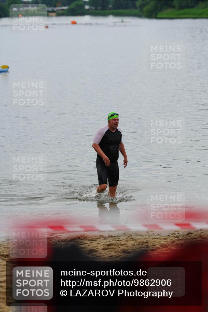 21.06.2026 - 29. Vierlanden-Triathlon LAZAROV Photography http://msf.ph/oto/9862906 21.06.2026 10:10:58 Schwimmen  meine-sportfotos.de