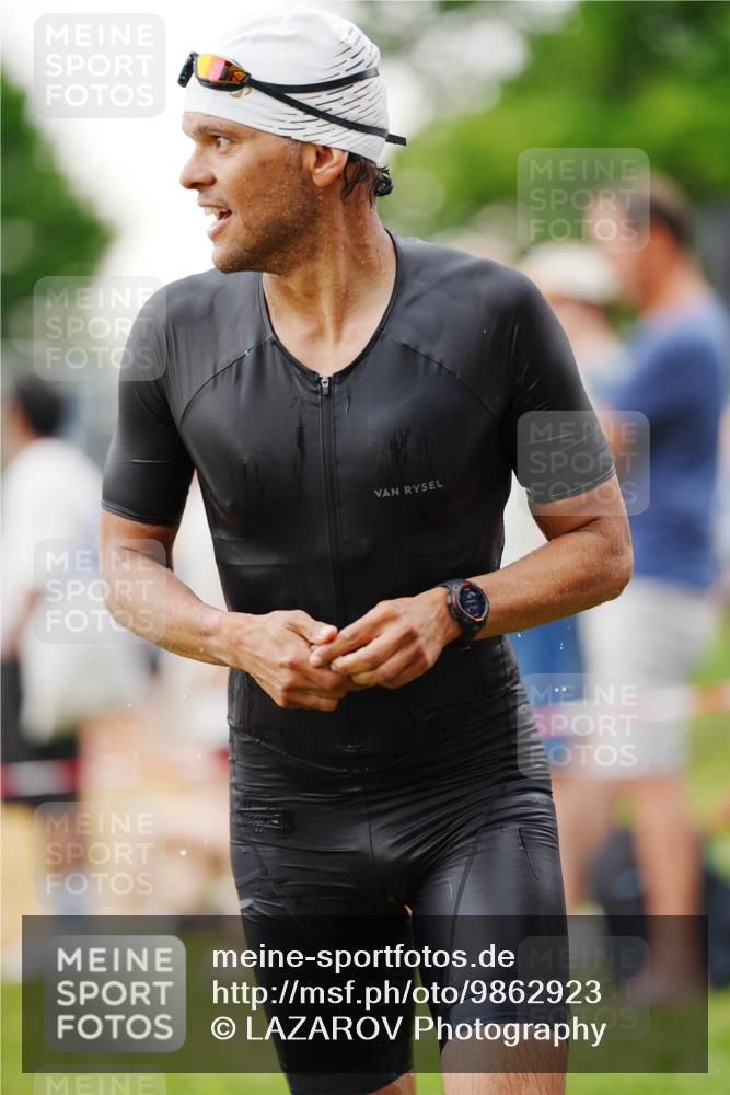 21.06.2026 - 29. Vierlanden-Triathlon LAZAROV Photography http://msf.ph/oto/9862923 21.06.2026 10:11:41 Schwimmen 402, 404, 426, 463 meine-sportfotos.de