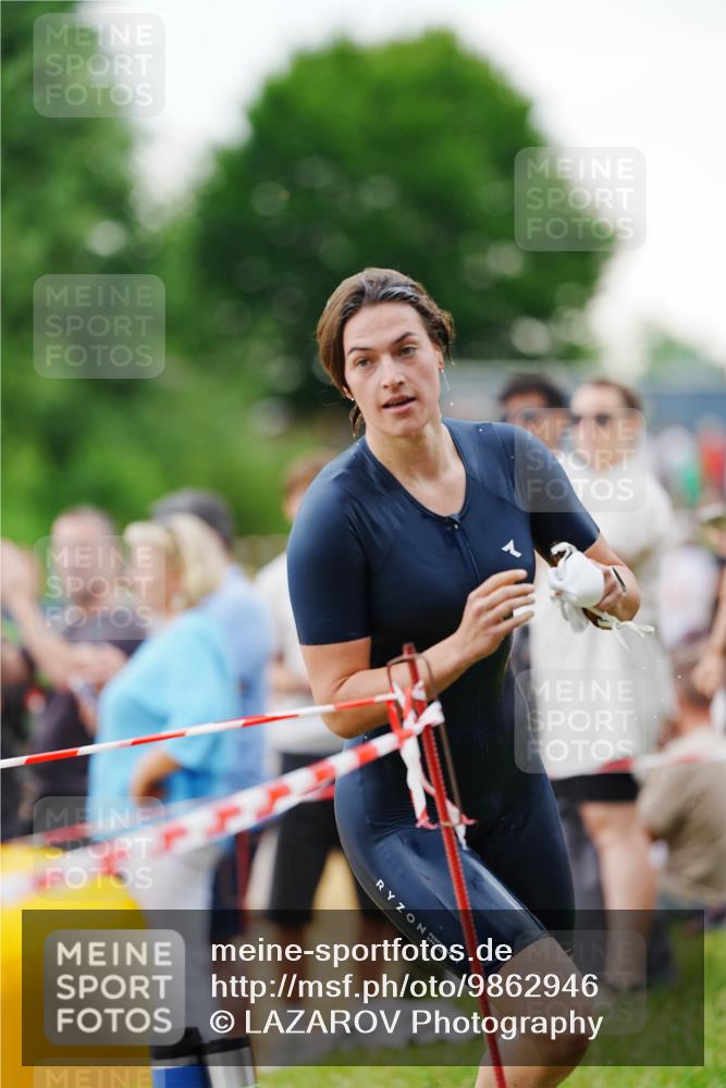 21.06.2026 - 29. Vierlanden-Triathlon LAZAROV Photography http://msf.ph/oto/9862946 21.06.2026 10:13:06 Schwimmen 396, 542, 549 meine-sportfotos.de
