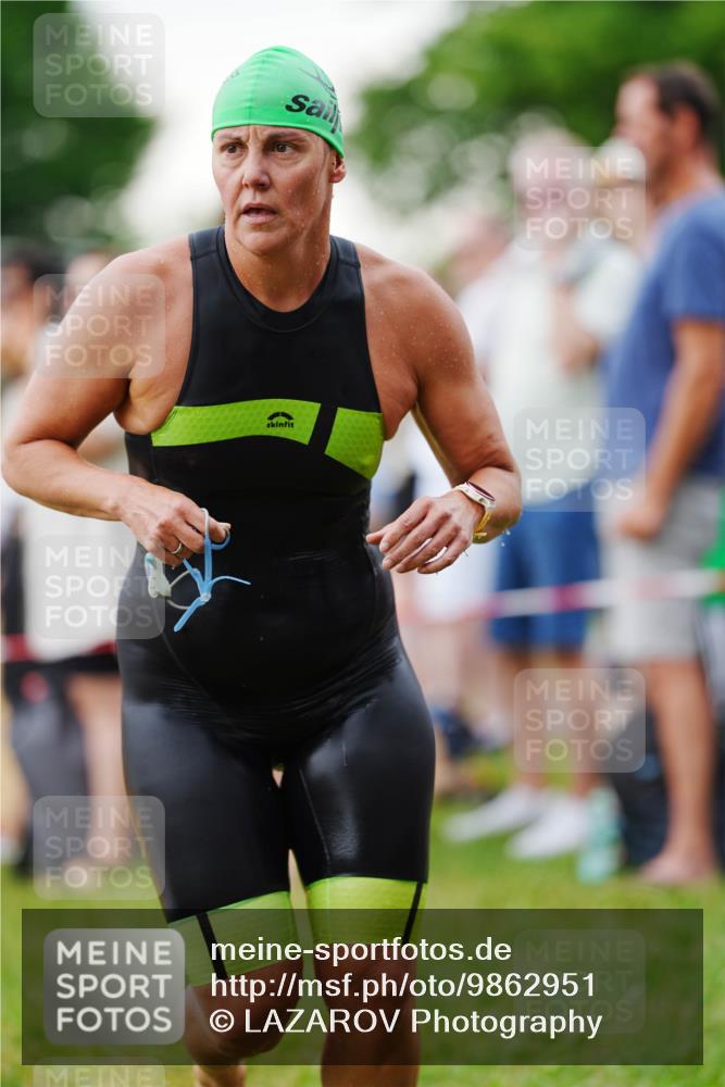 21.06.2026 - 29. Vierlanden-Triathlon LAZAROV Photography http://msf.ph/oto/9862951 21.06.2026 10:13:16 Schwimmen 549, 620 meine-sportfotos.de
