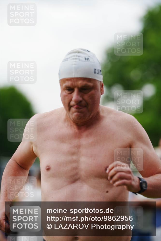 21.06.2026 - 29. Vierlanden-Triathlon LAZAROV Photography http://msf.ph/oto/9862956 21.06.2026 10:13:47 Schwimmen 415 meine-sportfotos.de