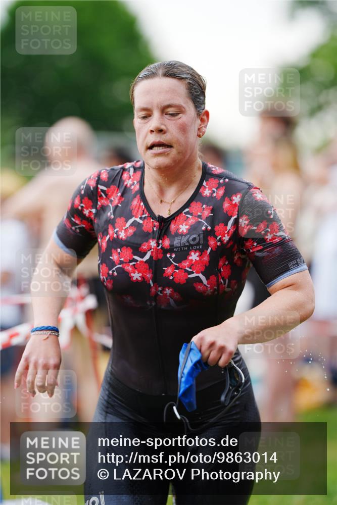21.06.2026 - 29. Vierlanden-Triathlon LAZAROV Photography http://msf.ph/oto/9863014 21.06.2026 10:15:58 Schwimmen 552, 562 meine-sportfotos.de