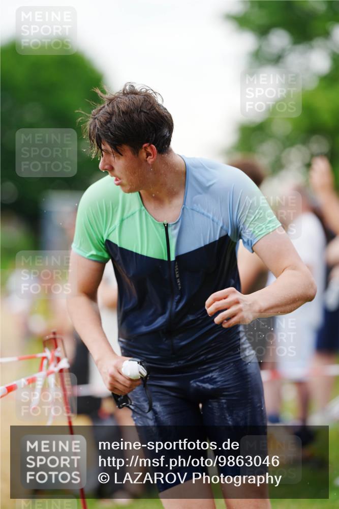 21.06.2026 - 29. Vierlanden-Triathlon LAZAROV Photography http://msf.ph/oto/9863046 21.06.2026 10:16:45 Schwimmen 384, 441, 540, 577, 604, 613, 622 meine-sportfotos.de