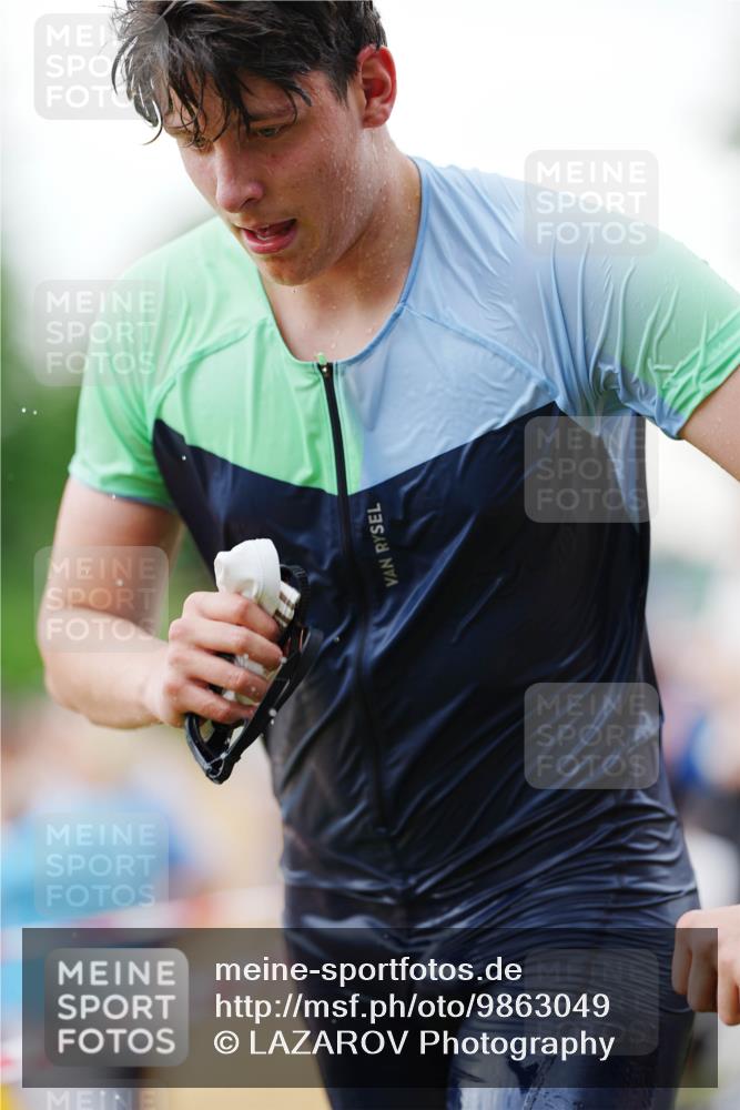 21.06.2026 - 29. Vierlanden-Triathlon LAZAROV Photography http://msf.ph/oto/9863049 21.06.2026 10:16:45 Schwimmen 384, 441, 540, 577, 604, 613, 622 meine-sportfotos.de
