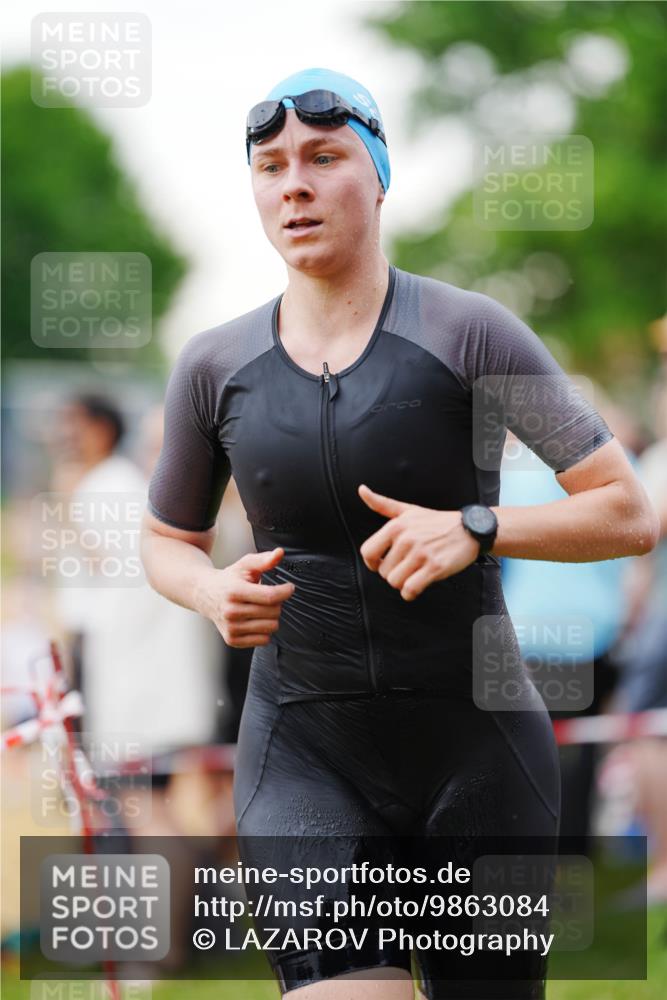 21.06.2026 - 29. Vierlanden-Triathlon LAZAROV Photography http://msf.ph/oto/9863084 21.06.2026 10:17:15 Schwimmen 386, 480, 488, 515, 521, 533, 591, 602, 625 meine-sportfotos.de