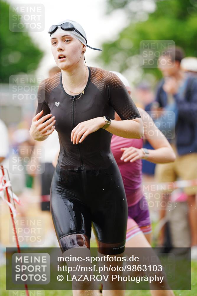 21.06.2026 - 29. Vierlanden-Triathlon LAZAROV Photography http://msf.ph/oto/9863103 21.06.2026 10:17:32 Schwimmen 369, 486, 517, 530, 543, 567, 574, 585, 599, 600, 602 meine-sportfotos.de