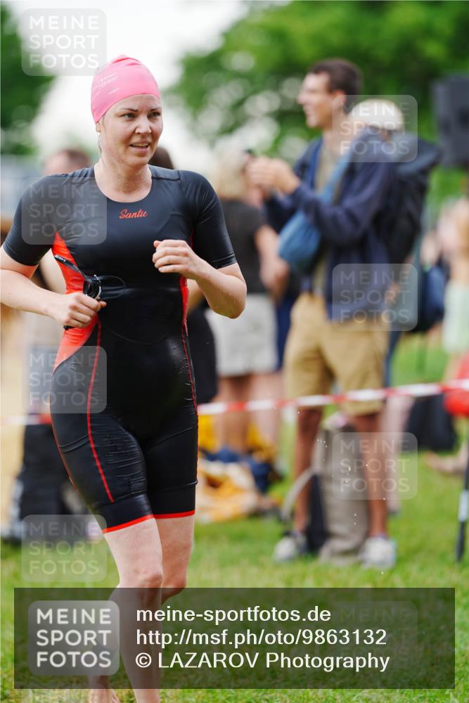 21.06.2026 - 29. Vierlanden-Triathlon LAZAROV Photography http://msf.ph/oto/9863132 21.06.2026 10:18:22 Schwimmen 494, 571, 592, 606, 618 meine-sportfotos.de