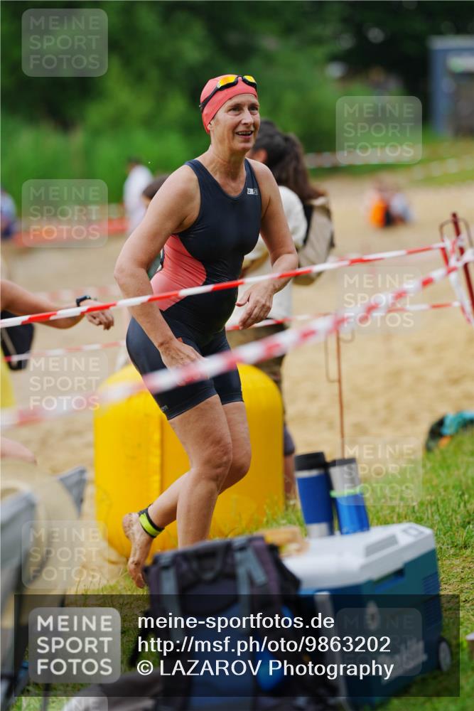 21.06.2026 - 29. Vierlanden-Triathlon LAZAROV Photography http://msf.ph/oto/9863202 21.06.2026 10:19:58 Schwimmen 314, 568, 586 meine-sportfotos.de