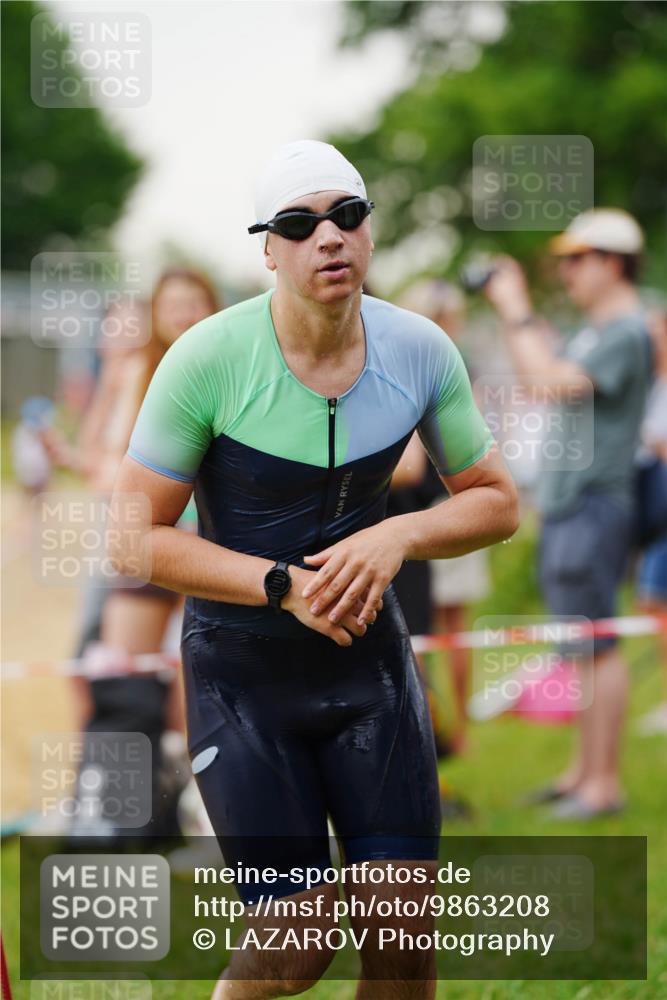 21.06.2026 - 29. Vierlanden-Triathlon LAZAROV Photography http://msf.ph/oto/9863208 21.06.2026 10:20:08 Schwimmen 304, 314, 484 meine-sportfotos.de