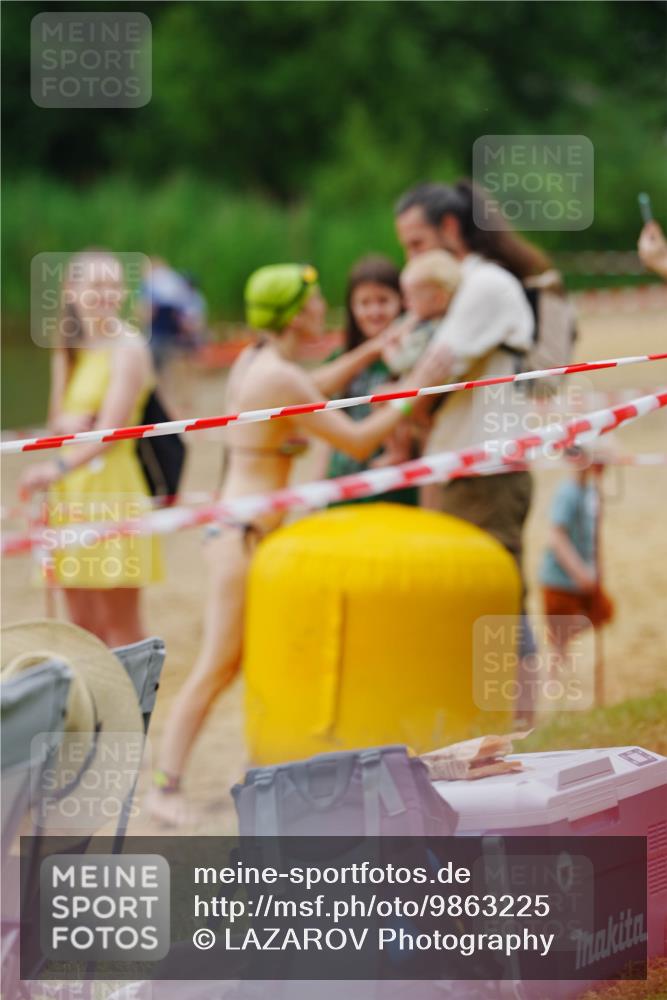 21.06.2026 - 29. Vierlanden-Triathlon LAZAROV Photography http://msf.ph/oto/9863225 21.06.2026 10:20:47 Schwimmen 612 meine-sportfotos.de