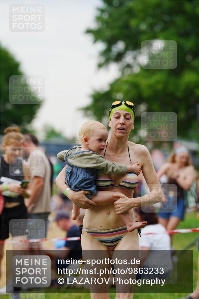 21.06.2026 - 29. Vierlanden-Triathlon LAZAROV Photography http://msf.ph/oto/9863233 21.06.2026 10:20:53 Schwimmen 612 meine-sportfotos.de