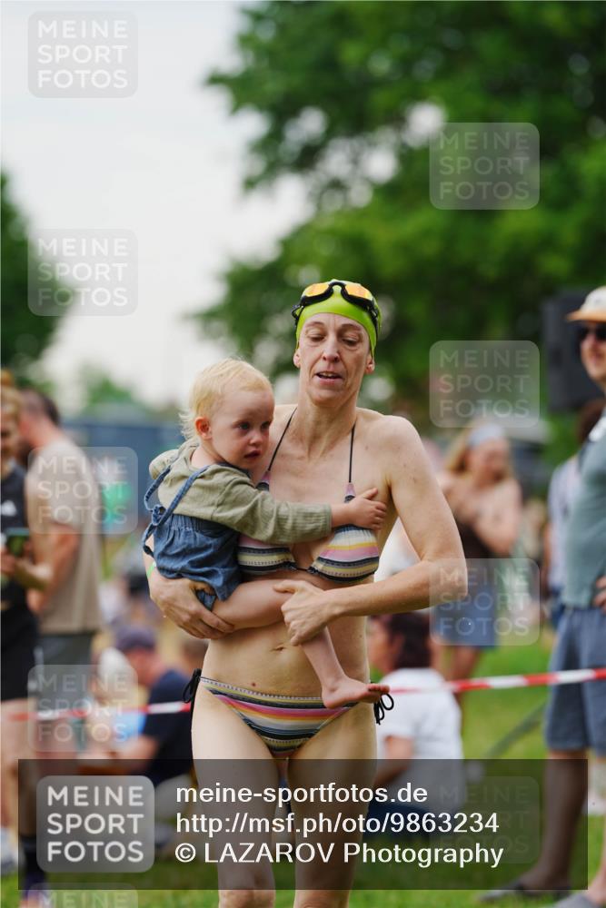 21.06.2026 - 29. Vierlanden-Triathlon LAZAROV Photography http://msf.ph/oto/9863234 21.06.2026 10:20:54 Schwimmen 612 meine-sportfotos.de