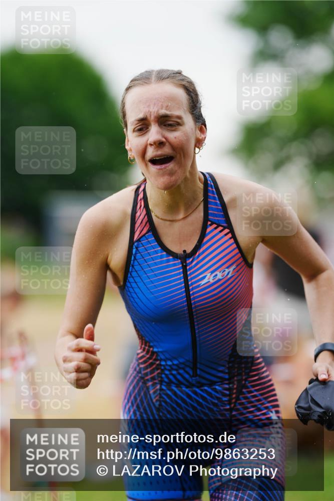 21.06.2026 - 29. Vierlanden-Triathlon LAZAROV Photography http://msf.ph/oto/9863253 21.06.2026 10:21:20 Schwimmen 576 meine-sportfotos.de
