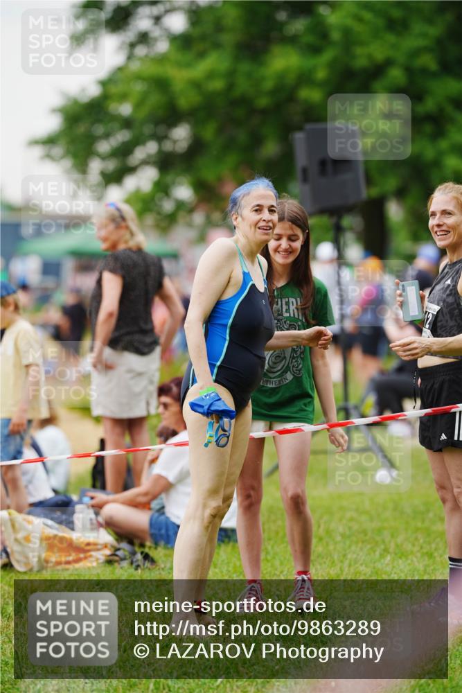 21.06.2026 - 29. Vierlanden-Triathlon LAZAROV Photography http://msf.ph/oto/9863289 21.06.2026 10:24:07 Schwimmen 560, 589, 611 meine-sportfotos.de