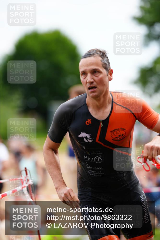 21.06.2026 - 29. Vierlanden-Triathlon LAZAROV Photography http://msf.ph/oto/9863322 21.06.2026 10:54:46 Schwimmen 667, 704 meine-sportfotos.de