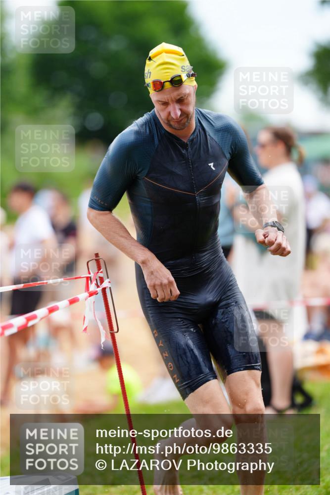 21.06.2026 - 29. Vierlanden-Triathlon LAZAROV Photography http://msf.ph/oto/9863335 21.06.2026 10:55:35 Schwimmen 637, 686, 742 meine-sportfotos.de