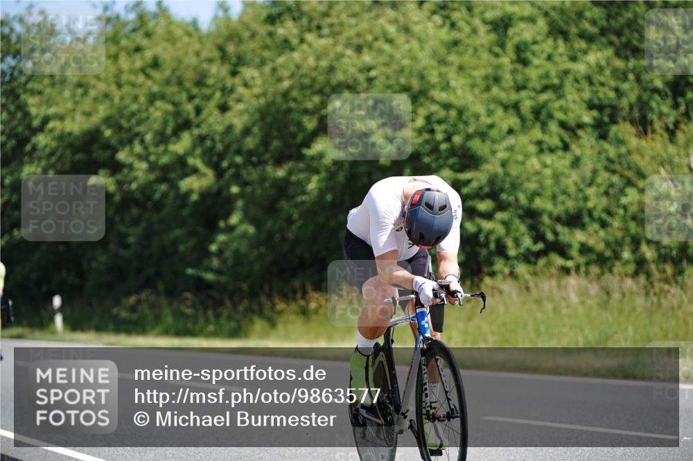 21.06.2026 - Viking Triathlon Michael Burmester http://msf.ph/oto/9863577 21.06.2026 11:38:53 Radfahren 100, 102, 105, 164, 171, 268, 276, 306, 326, 531, 563, 605, 606, 617, 638, 648 meine-sportfotos.de