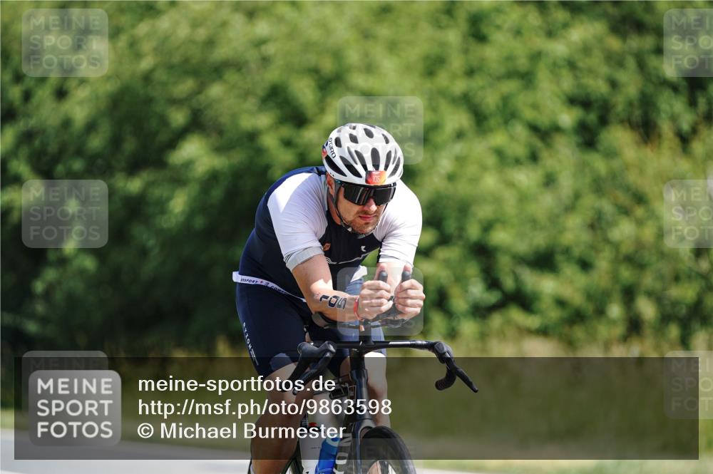 21.06.2026 - Viking Triathlon Michael Burmester http://msf.ph/oto/9863598 21.06.2026 11:39:00 Radfahren 51, 73, 100, 102, 105, 126, 171, 273, 276, 306, 326, 523, 531, 605, 606, 617, 638, 648 meine-sportfotos.de