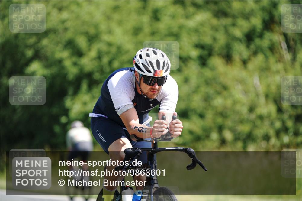 21.06.2026 - Viking Triathlon Michael Burmester http://msf.ph/oto/9863601 21.06.2026 11:39:00 Radfahren 51, 73, 100, 102, 105, 126, 171, 273, 276, 306, 326, 523, 531, 605, 606, 617, 638, 648 meine-sportfotos.de