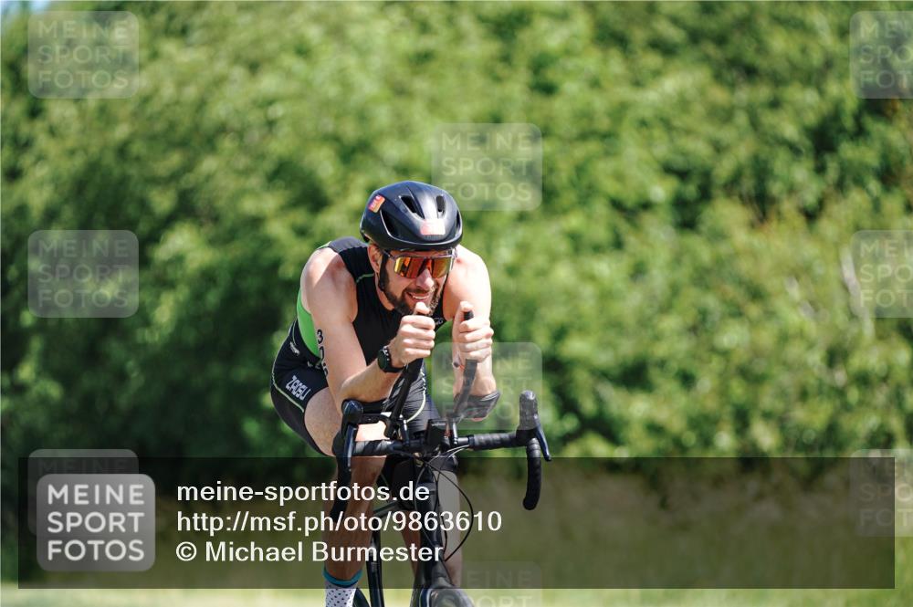 21.06.2026 - Viking Triathlon Michael Burmester http://msf.ph/oto/9863610 21.06.2026 11:39:03 Radfahren 51, 73, 98, 102, 105, 126, 273, 276, 306, 326, 353, 523, 531, 606, 617 meine-sportfotos.de