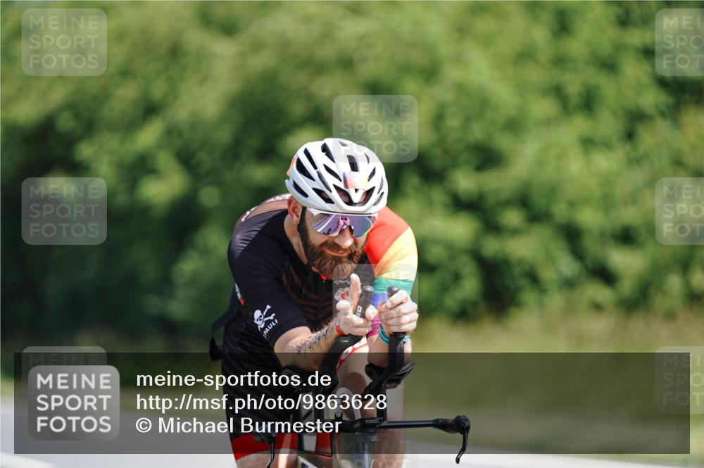 21.06.2026 - Viking Triathlon Michael Burmester http://msf.ph/oto/9863628 21.06.2026 11:39:50 Radfahren 2, 19, 21, 91, 173, 192, 194, 194, 313, 380 meine-sportfotos.de