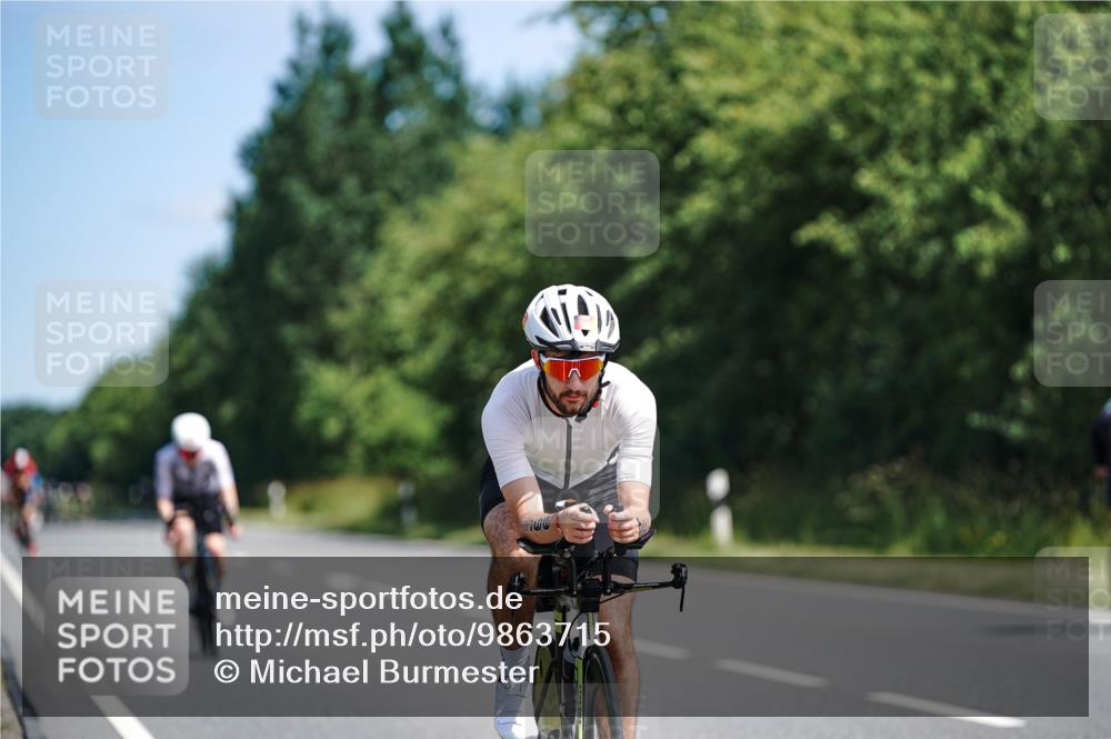 21.06.2026 - Viking Triathlon Michael Burmester http://msf.ph/oto/9863715 21.06.2026 11:40:46 Radfahren 155, 260, 287, 317, 366, 445, 465, 467 meine-sportfotos.de